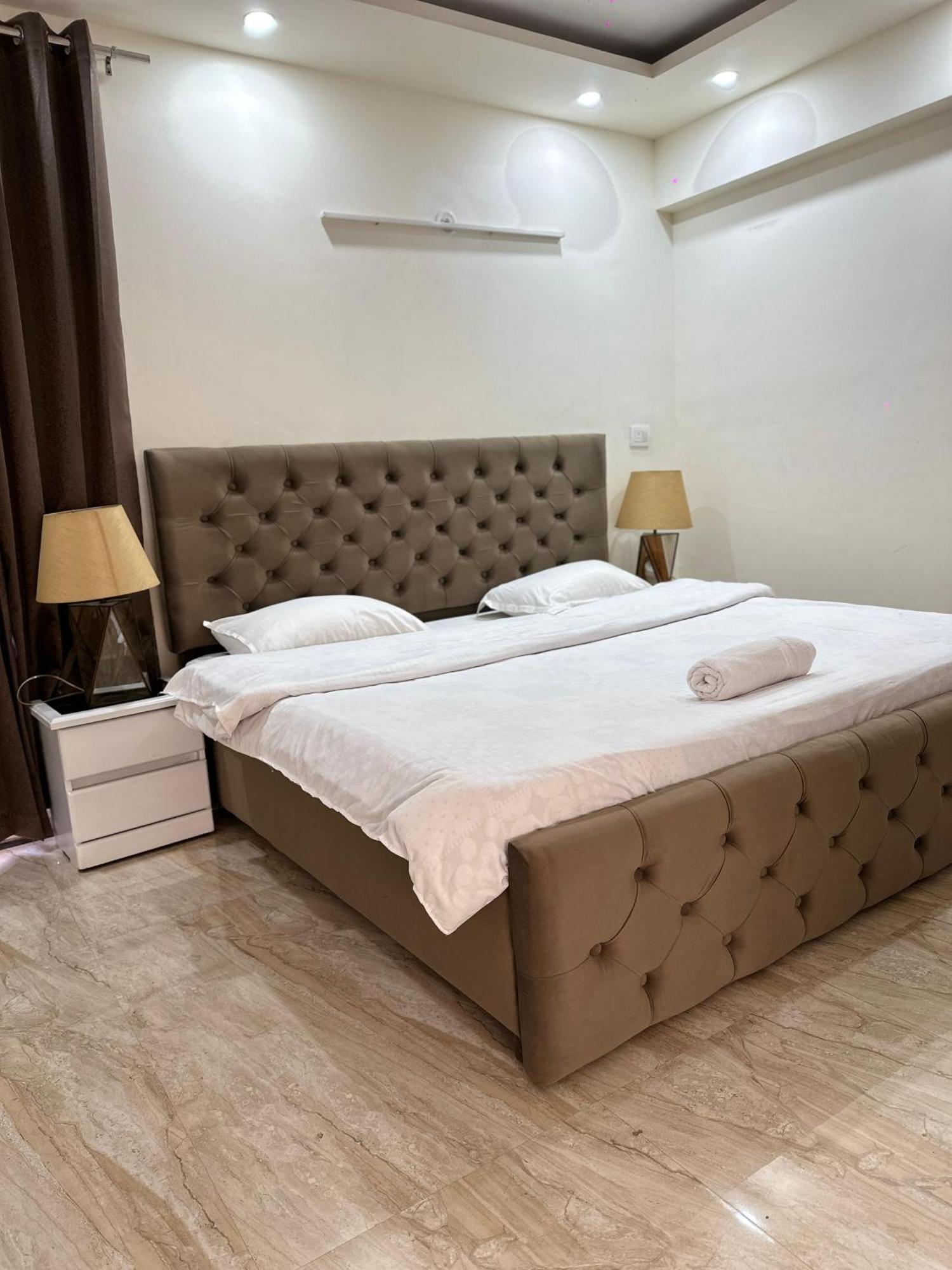 Sky Villa With Private Pool Noida Exterior photo